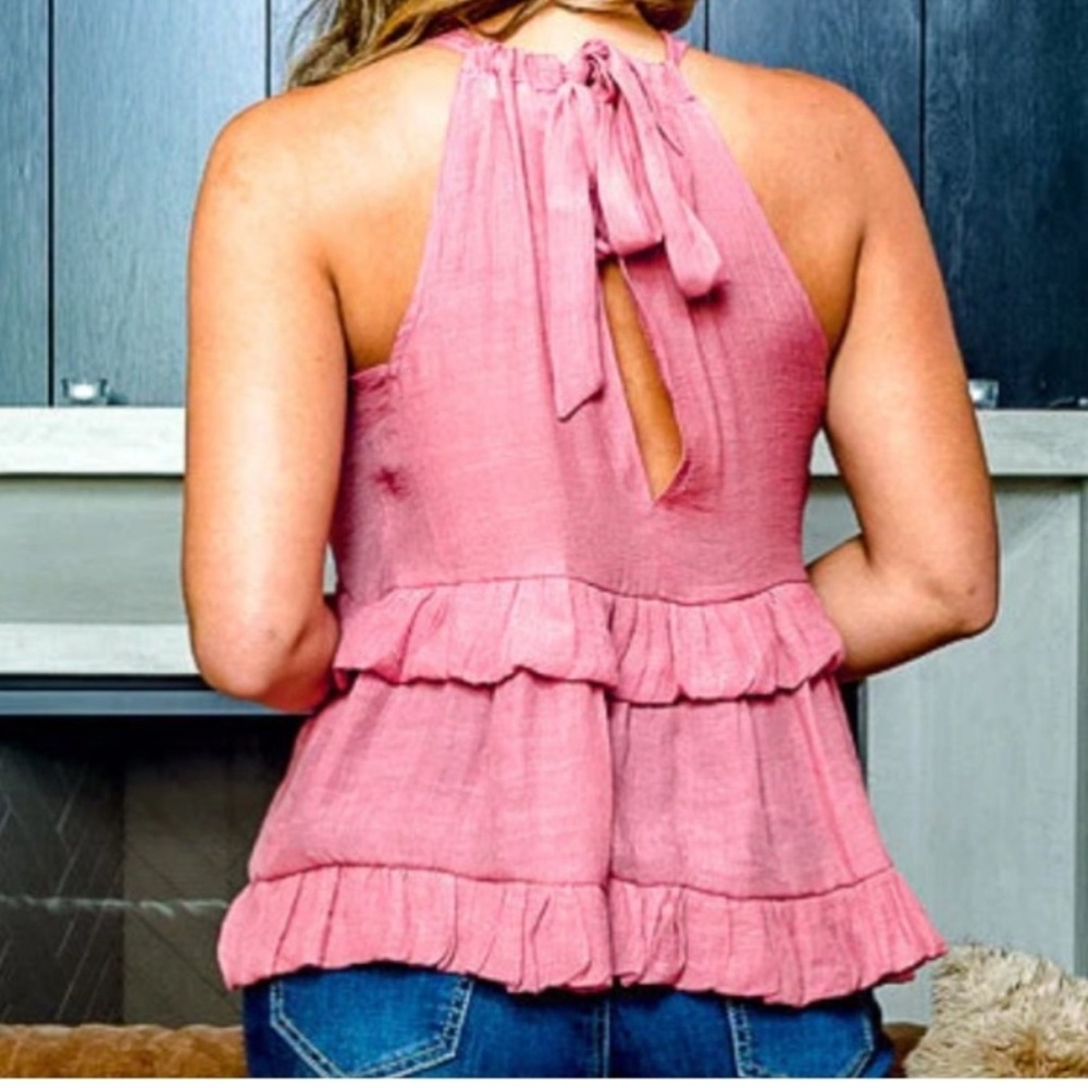 🔥5/$30🔥BIG HIT FASHION BOUTIQUE HALTER TOP - Picture 3 of 12